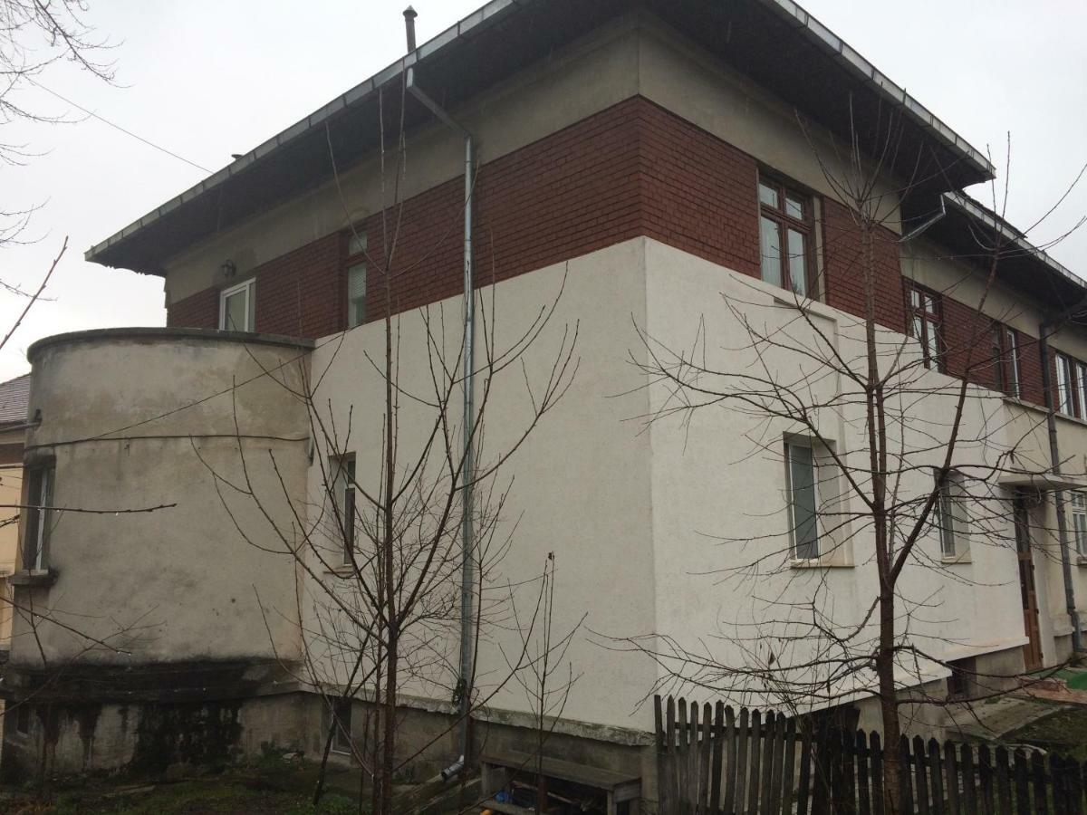 Apartmán Garsoniera Mandrilor Slănic Exteriér fotografie